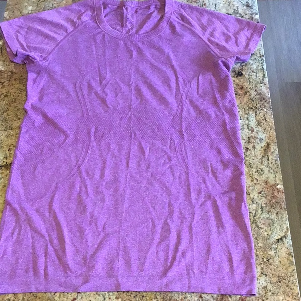 Lululemon  Swiftly Tech shirt